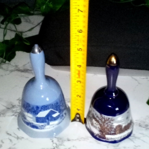 Currier and Ives Winter Scene Themed Collectible Bells/light blue & Royal Blue - Picture 11 of 12
